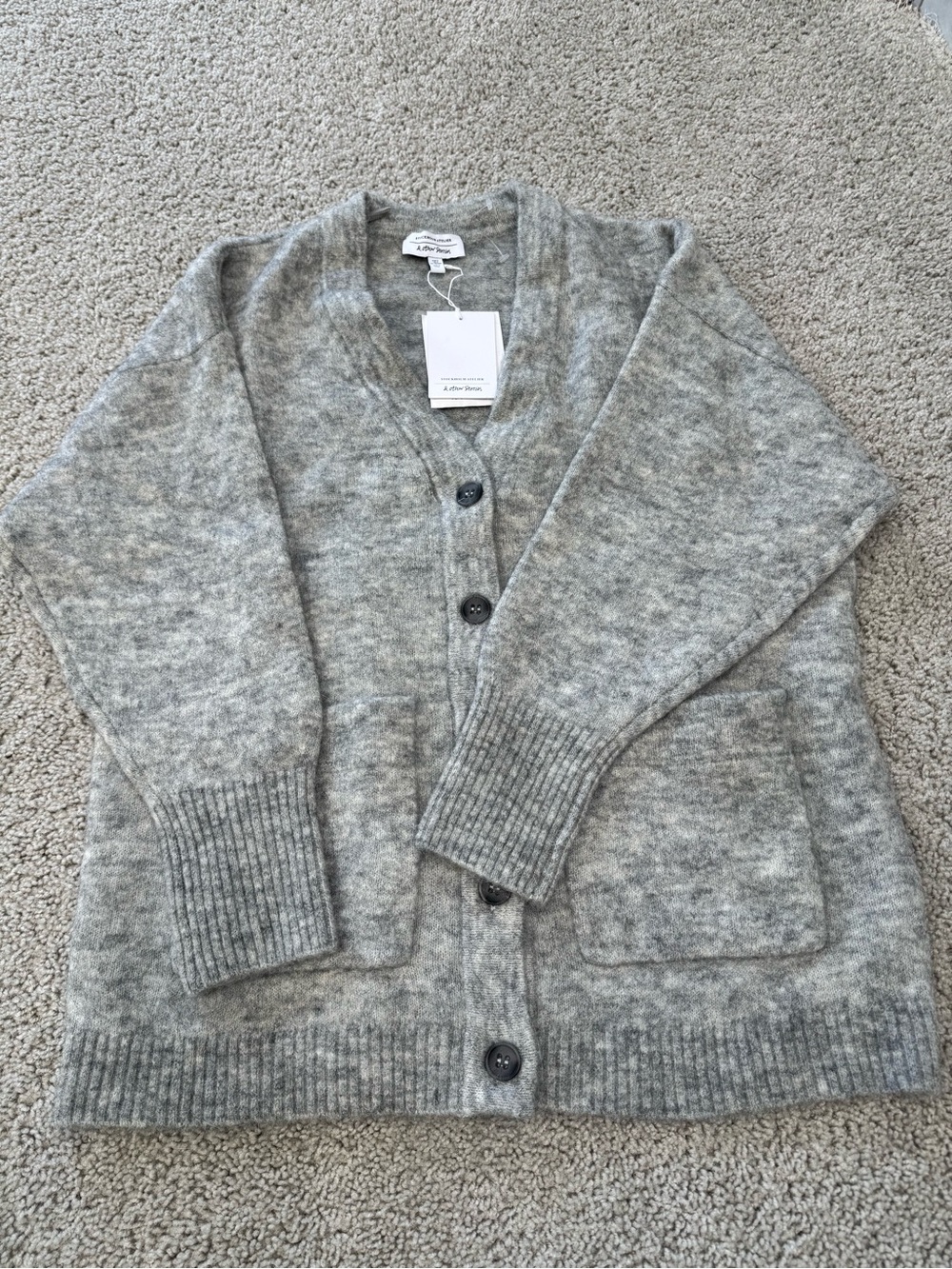 & Other Stories Heather Gray V-Neck Button Cardigan